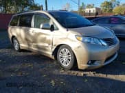 ✅ 2011 Toyota Sienna XLE • VIN: 5TDYK3DC5BS038682 • Lot: 43604542. Listed on IAAI with 58,938 mi. Free auction sales archive from the USA and detailed vehicle history report at DreamBid. Image 1.