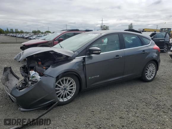 ✅ 2018 Ford Focus Electric • VIN: 1FADP3R46JL217840 • Lot: 54953295. Listed on Copart with 89,217 mi. Free auction sales archive from the USA and detailed vehicle history report at DreamBid. Image 1.