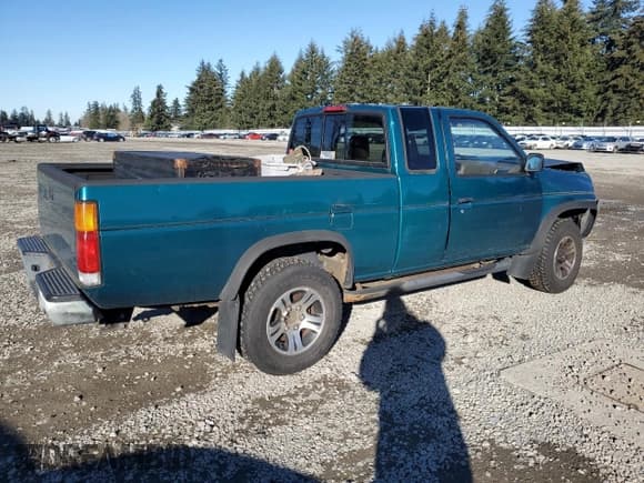 ✅ 1996 Nissan Frontier XE • VIN: 1N6SD16Y9TC338402 • Lot: 45058765. Listed on Copart with 164,295 mi. Free auction sales archive from the USA and detailed vehicle history report at DreamBid. Image 3.