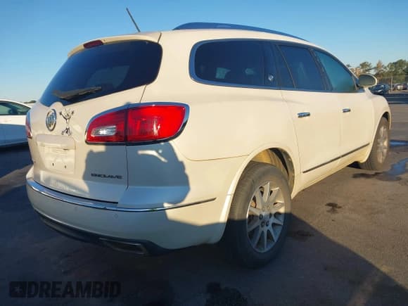 ✅ 2015 Buick Enclave Leather • VIN: 5GAKRBKD1FJ169121 • Lot: 43573296. Wystawiony na IAAI z przebiegiem 200 506 mil. Bezpłatny archiwum sprzedaży aukcyjnych z USA i szczegółowy raport historii pojazdu na DreamBid. Zdjęcie 4.