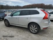 ✅ 2017 Volvo XC60 Inscription • VIN: YV440MRUXH2012801 • Лот: 90123485. Опубликован ранее на Copart с пробегом 104 773 миль. Бесплатный доступ к архиву аукционных продаж из США и подробный отчёт об истории автомобиля на DreamBid. Изображение 2.
