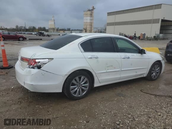 ✅ 2011 Honda Accord EX-L • VIN: 1HGCP3F86BA026365 • Lot: 90498765. Listed on Copart with 150,276 mi. Free auction sales archive from the USA and detailed vehicle history report at DreamBid. Image 3.