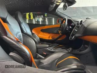 ✅ 2016 McLaren 570S • VIN: SBM13DAA8GW000904 • Lot: 81285395. Listed on Copart with 33,092 mi. Free auction sales archive from the USA and detailed vehicle history report at DreamBid. Image 5.