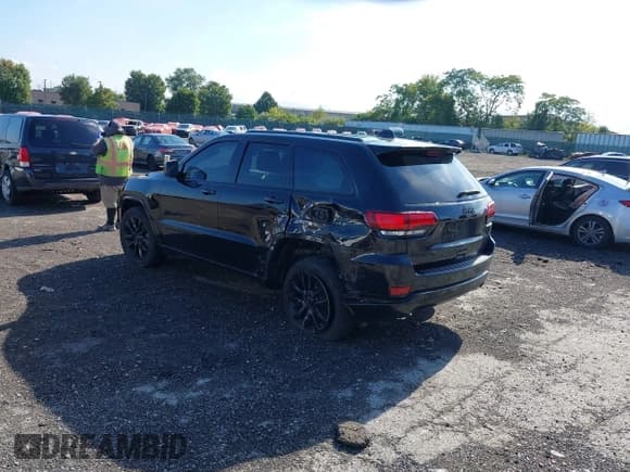 ✅ 2019 Jeep Grand Cherokee Upland • VIN: 1C4RJFAG7KC837588 • Lot: 43133931. Listed on IAAI with 54,388 mi. Free auction sales archive from the USA and detailed vehicle history report at DreamBid. Image 3.