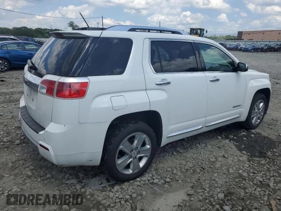 ✅ 2015 GMC Terrain Denali • VIN: 2GKALUEK4F6414271 • Lot: 61716875. Listed on Copart with 92,072 mi. Free auction sales archive from the USA and detailed vehicle history report at DreamBid. Image 3.