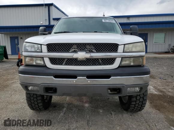 ✅ 2004 Chevrolet Silverado 1500 Z71 • VIN: 1GCEK19T94E179876 • Лот: 82718245. Опубликован ранее на Copart с пробегом 249 796 миль. Бесплатный доступ к архиву аукционных продаж из США и подробный отчёт об истории автомобиля на DreamBid. Изображение 5.