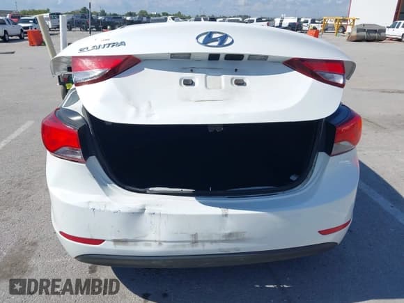 ✅ 2014 Hyundai Elantra SE • VIN: 5NPDH4AE9EH524270 • Lot: 43383212. Listed on IAAI with 98,555 mi. Free auction sales archive from the USA and detailed vehicle history report at DreamBid. Image 6.