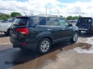 ✅ 2015 Kia Sorento EX • VIN: 5XYKU4A71FG575923 • Lot: 42737357. Wystawiony na IAAI z przebiegiem 185 092 mil. Bezpłatny archiwum sprzedaży aukcyjnych z USA i szczegółowy raport historii pojazdu na DreamBid. Zdjęcie 4.