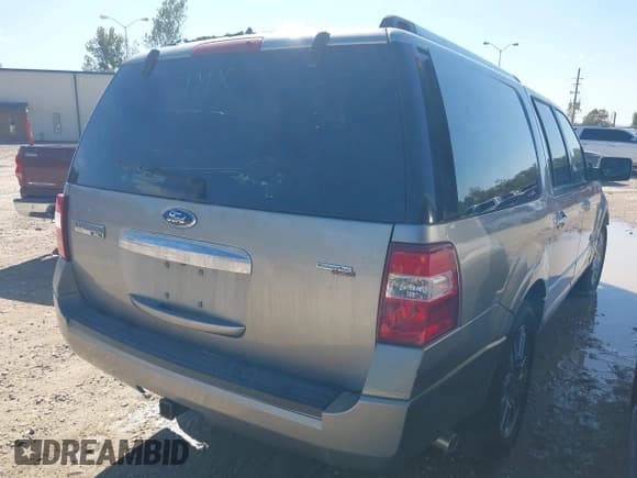 ✅ 2008 Ford Expedition Max Limited • VIN: 1FMFK19548LA54951 • Lot: 43700441. Listed on IAAI with 160,831 mi. Free auction sales archive from the USA and detailed vehicle history report at DreamBid. Image 4.