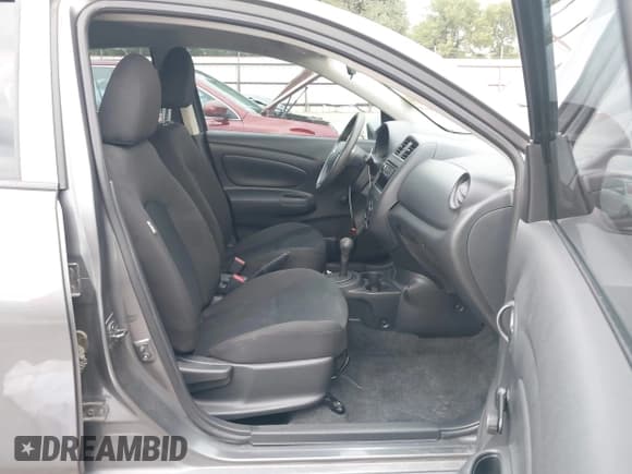 ✅ 2018 Nissan Versa SV • VIN: 3N1CN7APXJL828714 • Lot: 42902205. Listed on IAAI with 78,754 mi. Free auction sales archive from the USA and detailed vehicle history report at DreamBid. Image 5.