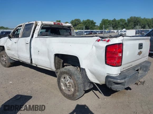 ✅ 2017 Chevrolet Silverado 2500HD LT • VIN: 1GC1KVEG3HF103181 • Lot: 42921437. Listed on IAAI with 235,535 mi. Free auction sales archive from the USA and detailed vehicle history report at DreamBid. Image 3.