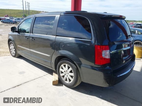 ✅ 2012 Chrysler Town & Country Touring • VIN: 2C4RC1BG8CR255357 • Lot: 43634371. Wystawiony na IAAI z przebiegiem 200 160 mil. Bezpłatny archiwum sprzedaży aukcyjnych z USA i szczegółowy raport historii pojazdu na DreamBid. Zdjęcie 3.