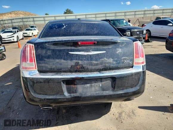 ✅ 2014 Chrysler 300 C • VIN: 2C3CCAET9EH382825 • Лот: 82711195. Опубликован ранее на Copart с пробегом 140 233 миль. Бесплатный доступ к архиву аукционных продаж из США и подробный отчёт об истории автомобиля на DreamBid. Изображение 6.