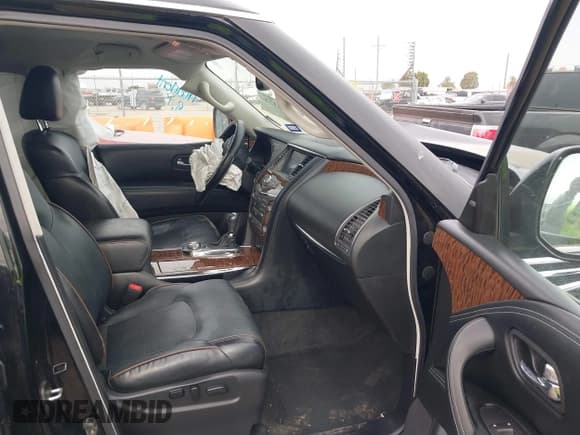 ✅ 2020 Nissan Armada SL • VIN: JN8AY2NC2LX519790 • Lot: 42076451. Wystawiony na IAAI z przebiegiem 119 567 mil. Bezpłatny archiwum sprzedaży aukcyjnych z USA i szczegółowy raport historii pojazdu na DreamBid. Zdjęcie 5.