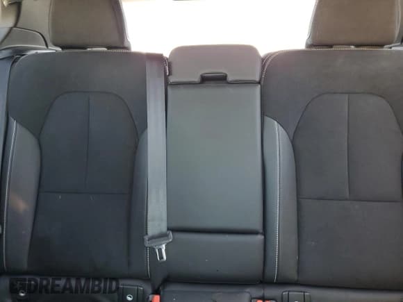 ✅ 2021 Volvo XC40 R-Design • VIN: YV4162UM5M2433137 • Lot: 56490635. Listed on Copart with 96,301 mi. Free auction sales archive from the USA and detailed vehicle history report at DreamBid. Image 10.