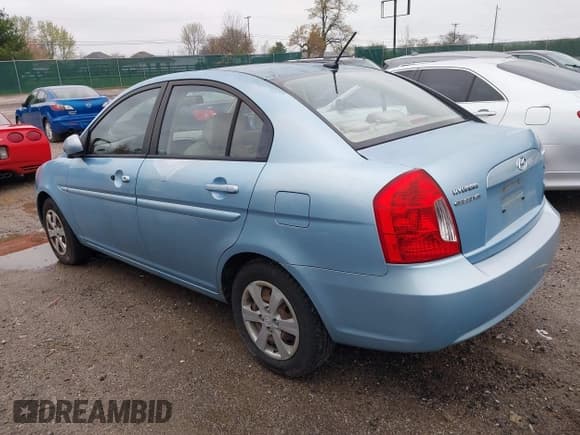 ✅ 2010 Hyundai Accent GLS • VIN: KMHCN4AC1AU500902 • Лот: 41974344. Опубликован ранее на IAAI с пробегом 96 052 миль. Бесплатный доступ к архиву аукционных продаж из США и подробный отчёт об истории автомобиля на DreamBid. Изображение 3.