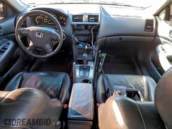 ✅ 2006 Honda Accord EX-L • VIN: 1HGCM56816A041074 • Lot: 96804475. Listed on Copart with 213,827 mi. Free auction sales archive from the USA and detailed vehicle history report at DreamBid. Image 8.