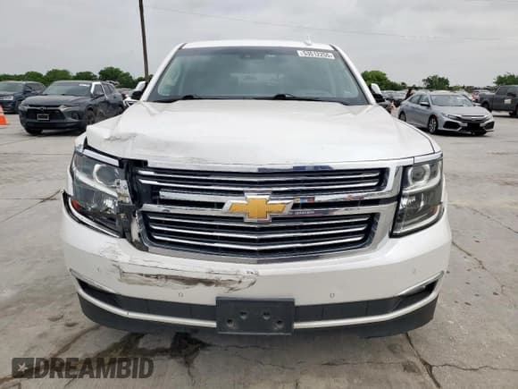 ✅ 2018 Chevrolet Suburban Premier • VIN: 1GNSCJKC5JR184384 • Lot: 53512255. Wystawiony na Copart z przebiegiem 161 503 mil. Bezpłatny archiwum sprzedaży aukcyjnych z USA i szczegółowy raport historii pojazdu na DreamBid. Zdjęcie 5.