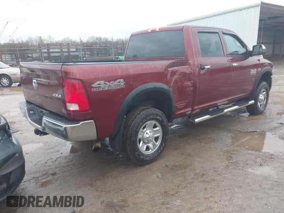 ✅ 2017 Ram 2500 Tradesman • VIN: 3C6UR5CJ8HG630341 • Lot: 41452697. Wystawiony na IAAI z przebiegiem 90 855 mil. Bezpłatny archiwum sprzedaży aukcyjnych z USA i szczegółowy raport historii pojazdu na DreamBid. Zdjęcie 4.