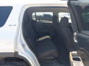 ✅ 2017 GMC Acadia SLE • VIN: 1GKKNLLS9HZ170698 • Lot: 43345550. Listed on IAAI with 158,303 mi. Free auction sales archive from the USA and detailed vehicle history report at DreamBid. Image 8.