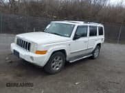✅ 2008 Jeep Commander Limited • VIN: 1J8HG58N58C236738 • Lot: 41738525. Wystawiony na IAAI z przebiegiem 130 740 mil. Bezpłatny archiwum sprzedaży aukcyjnych z USA i szczegółowy raport historii pojazdu na DreamBid. Zdjęcie 2.