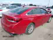2018 Hyundai Sonata SE с VIN 5NPE24AF0JH726553, выставлен на аукционе IAAI как лот 43196332 с пробегом 77 313 миль миль и . История ставок и продаж доступна на DreamBid. Изображение 4.