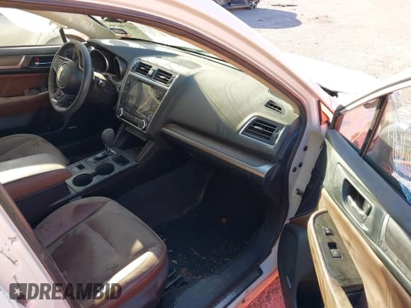 ✅ 2019 Subaru Outback Touring • VIN: 4S4BSETCXK3242989 • Lot: 41739795. Wystawiony na IAAI z przebiegiem 48 946 mil. Bezpłatny archiwum sprzedaży aukcyjnych z USA i szczegółowy raport historii pojazdu na DreamBid. Zdjęcie 5.