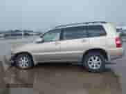 2004 Toyota Highlander с VIN JTEGD21A740103620, выставлен на аукционе IAAI как лот 42477405 с пробегом 158 048 миль миль и . История ставок и продаж доступна на DreamBid. Изображение 14.
