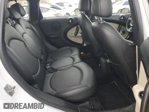 ✅ 2012 MINI Countryman S • VIN: WMWZC3C52CWL85664 • Lot: 70959455. Wystawiony na Copart z przebiegiem 110 189 mil. Bezpłatny archiwum sprzedaży aukcyjnych z USA i szczegółowy raport historii pojazdu na DreamBid. Zdjęcie 10.