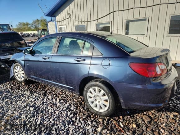 ✅ 2007 Chrysler Sebring • VIN: 1C3LC46K07N553947 • Lot: 85709925. Listed on Copart with Not provided. Free auction sales archive from the USA and detailed vehicle history report at DreamBid. Image 2.