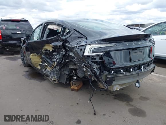 ✅ 2024 Tesla Model 3 • VIN: 5YJ3E1EA1RF831561 • Lot: 41789046. Wystawiony na IAAI z przebiegiem 13 603 mil. Bezpłatny archiwum sprzedaży aukcyjnych z USA i szczegółowy raport historii pojazdu na DreamBid. Zdjęcie 3.