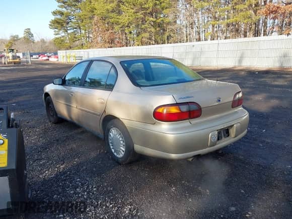 2003 Chevrolet Malibu z VIN 1G1ND52J13M686410, wystawiony jako IAAI lot #41514089 z przebiegiem 145 866 mil mil oraz . Historia ofert i sprzedaży dostępna na DreamBid. Obrazek 3.