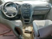 ✅ 2003 Chrysler Voyager • VIN: 1C4GJ25B43B128638 • Lot: 68255425. Listed on Copart with 223,516 mi. Free auction sales archive from the USA and detailed vehicle history report at DreamBid. Image 8.