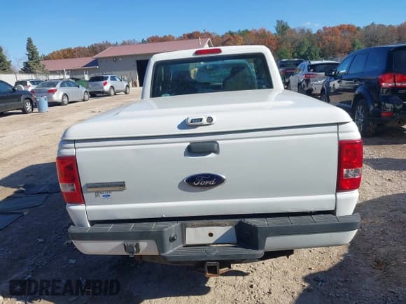✅ 2009 Ford Ranger XL • VIN: 1FTYR14E69PA26434 • Lot: 43616529. Listed on IAAI with 121,464 mi. Free auction sales archive from the USA and detailed vehicle history report at DreamBid. Image 16.