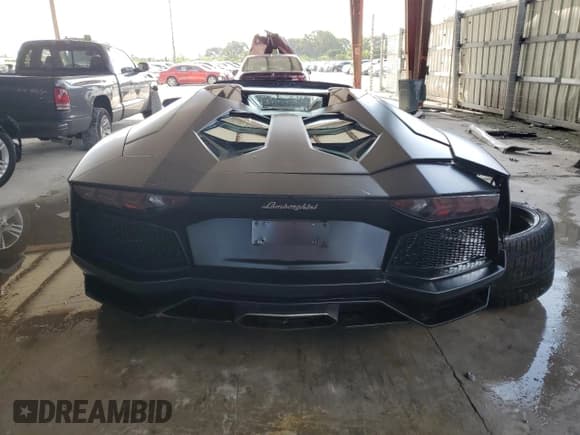 ✅ 2015 Lamborghini Aventador • VIN: ZHWUR1ZD5FLA03450 • Lot: 53781224. Listed on Copart with 8,471 mi. Free auction sales archive from the USA and detailed vehicle history report at DreamBid. Image 6.