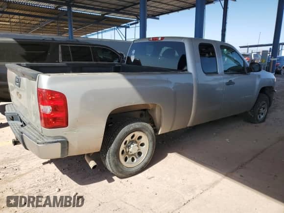 2009 Chevrolet Silverado 1500 LT z VIN 1GCEC29C89Z229203, wystawiony jako Copart lot #47393705 z przebiegiem 283 418 mil mil oraz Czysty tytuł • Clean title. Historia ofert i sprzedaży dostępna na DreamBid. Obrazek 3.