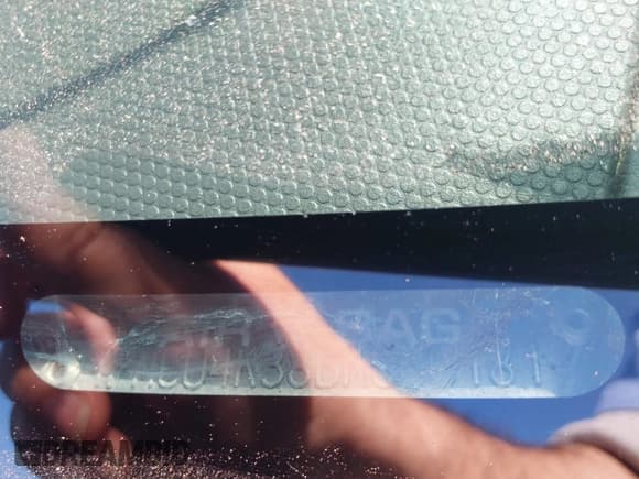 ✅ 2011 Ford Escape Hybrid • VIN: 1FMCU4K38BKC60181 • Lot: 42330726. Wystawiony na IAAI z przebiegiem 209 390 mil. Bezpłatny archiwum sprzedaży aukcyjnych z USA i szczegółowy raport historii pojazdu na DreamBid. Zdjęcie 9.