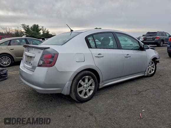 ✅ 2010 Nissan Sentra SR • VIN: 3N1AB6AP4AL701189 • Lot: 94534005. Listed on Copart with 115,753 mi. Free auction sales archive from the USA and detailed vehicle history report at DreamBid. Image 3.