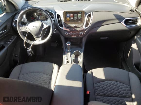 ✅ 2018 Chevrolet Equinox LT • VIN: 3GNAXSEV4JS621324 • Lot: 82209215. Wystawiony na Copart z przebiegiem 108 125 mil. Bezpłatny archiwum sprzedaży aukcyjnych z USA i szczegółowy raport historii pojazdu na DreamBid. Zdjęcie 8.