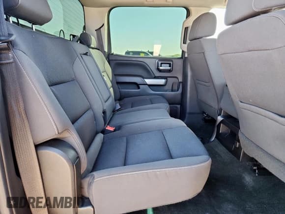 ✅ 2018 Chevrolet Silverado 1500 LT • VIN: 3GCUKREC5JG164974 • Лот: 90520345. Опубликован ранее на Copart с пробегом 171 279 миль. Бесплатный доступ к архиву аукционных продаж из США и подробный отчёт об истории автомобиля на DreamBid. Изображение 10.