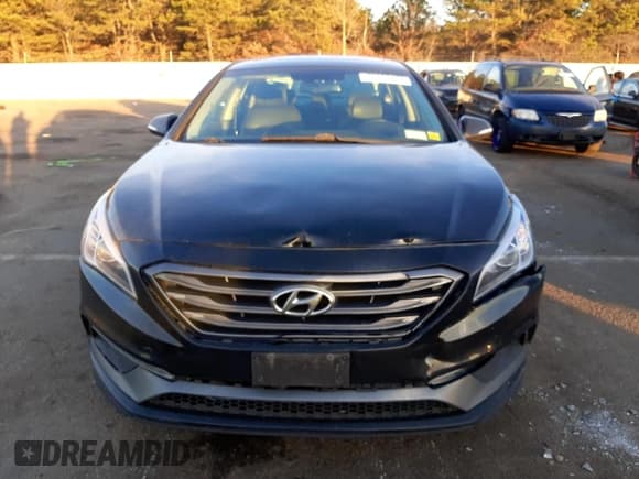 ✅ 2017 Hyundai Sonata Sport • VIN: 5NPE34AF3HH549522 • Lot: 72803432. Listed on Copart with 85,951 mi. Free auction sales archive from the USA and detailed vehicle history report at DreamBid. Image 5.