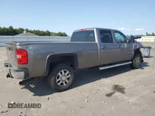 2014 Chevrolet Silverado 3500HD SRW LTZ с VIN 1GC4K1E81EF137811, выставлен на аукционе Copart как лот 71555844 с пробегом 157 082 миль миль и Списание • Salvage title. История ставок и продаж доступна на DreamBid. Изображение 3.