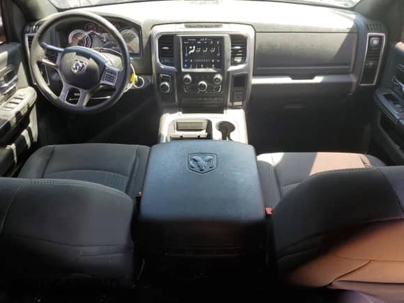 2021 Ram 1500 Warlock z VIN 1C6RR6GT7MS504076, wystawiony jako Copart lot #68470805 z przebiegiem 80 571 mil mil oraz Szkoda całkowita • Salvage title. Historia ofert i sprzedaży dostępna na DreamBid. Obrazek 8.