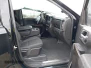 ✅ 2021 Chevrolet Silverado 1500 RST • VIN: 1GCUYEED9MZ419064 • Lot: 42066047. Wystawiony na IAAI z przebiegiem 50 236 mil. Bezpłatny archiwum sprzedaży aukcyjnych z USA i szczegółowy raport historii pojazdu na DreamBid. Zdjęcie 5.