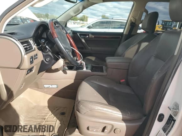 ✅ 2014 Lexus GX 460 Luxury • VIN: JTJJM7FX9E5086499 • Lot: 89894585. Wystawiony na Copart z przebiegiem Nie podano. Bezpłatny archiwum sprzedaży aukcyjnych z USA i szczegółowy raport historii pojazdu na DreamBid. Zdjęcie 7.