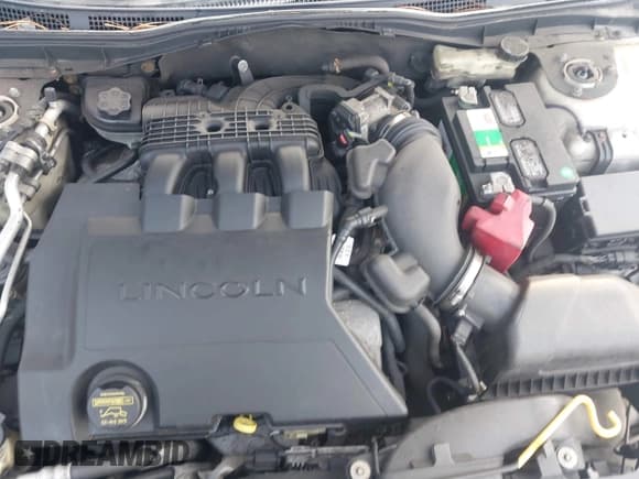 ✅ 2011 Lincoln MKZ • VIN: 3LNHL2GC0BR772681 • Lot: 41875450. Listed on IAAI with 111,921 mi. Free auction sales archive from the USA and detailed vehicle history report at DreamBid. Image 10.