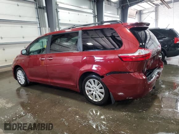 ✅ 2017 Toyota Sienna XLE • VIN: 5TDDZ3DCXHS154396 • Lot: 91387315. Listed on Copart with 71,391 mi. Free auction sales archive from the USA and detailed vehicle history report at DreamBid. Image 2.