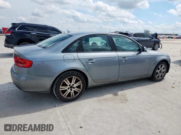 ✅ 2010 Audi A4 Premium • VIN: WAUAFAFL5AN037556 • Lot: 59297225. Wystawiony na Copart z przebiegiem 162 287 mil. Bezpłatny archiwum sprzedaży aukcyjnych z USA i szczegółowy raport historii pojazdu na DreamBid. Zdjęcie 3.