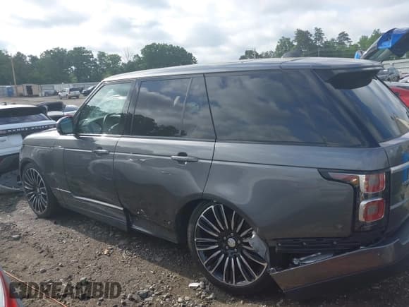 ✅ 2019 Land Rover Range Rover HSE • VIN: SALGS2SV0KA537745 • Lot: 42245270. Listed on IAAI with 49,616 mi. Free auction sales archive from the USA and detailed vehicle history report at DreamBid. Image 14.