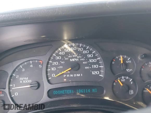 ✅ 2006 Chevrolet Silverado 2500HD • VIN: 1GBHK29D06E190302 • Lot: 43512806. Wystawiony na IAAI z przebiegiem 186 114 mil. Bezpłatny archiwum sprzedaży aukcyjnych z USA i szczegółowy raport historii pojazdu na DreamBid. Zdjęcie 7.